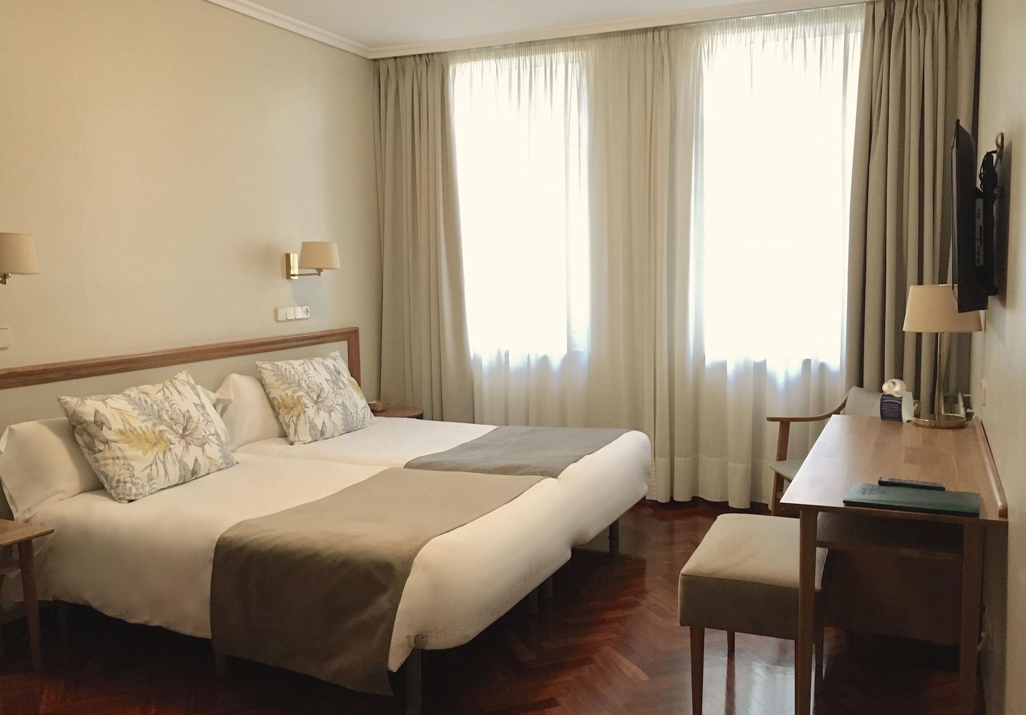 Hotel Crunia I א-קורוניה מראה חיצוני תמונה