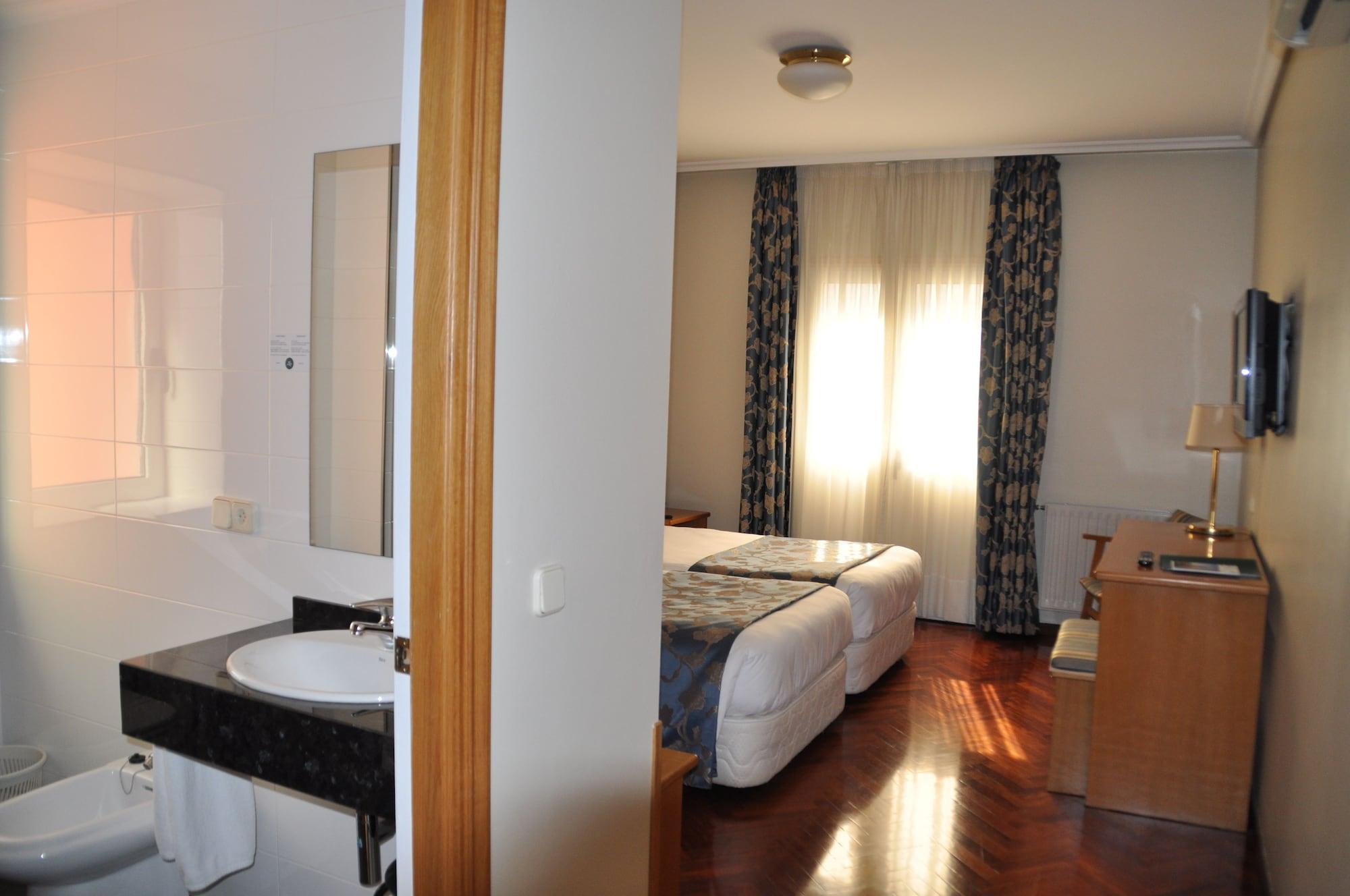 Hotel Crunia I א-קורוניה מראה חיצוני תמונה