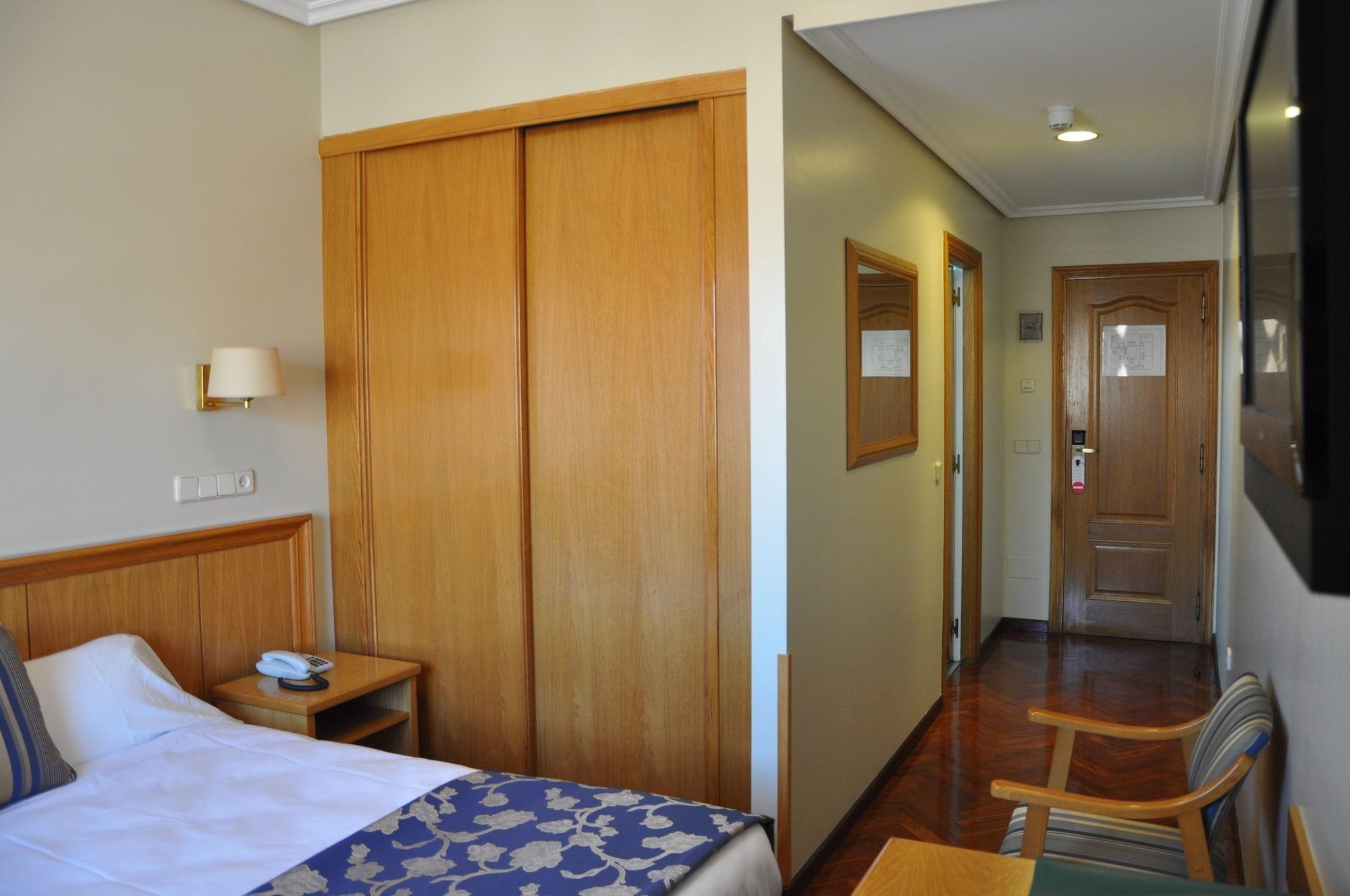 Hotel Crunia I א-קורוניה מראה חיצוני תמונה
