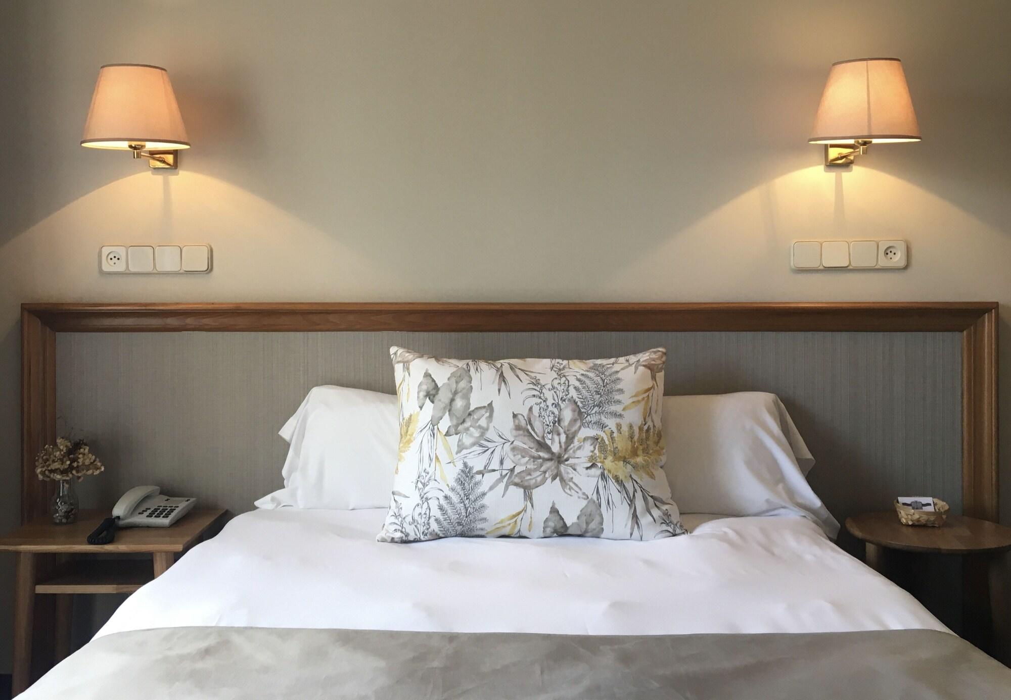 Hotel Crunia I א-קורוניה מראה חיצוני תמונה