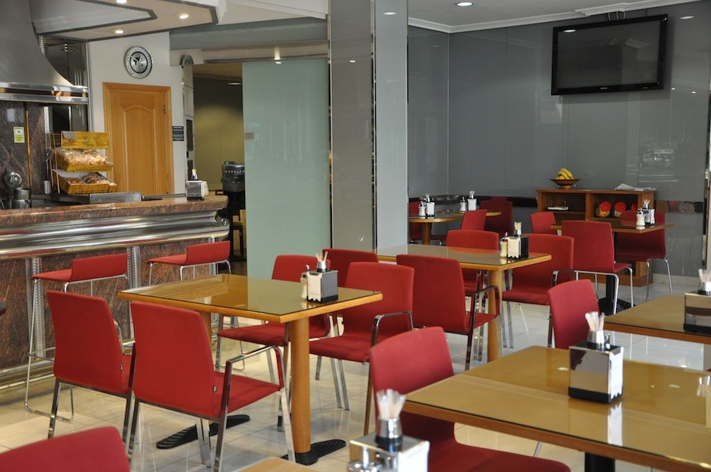 Hotel Crunia I א-קורוניה מראה חיצוני תמונה