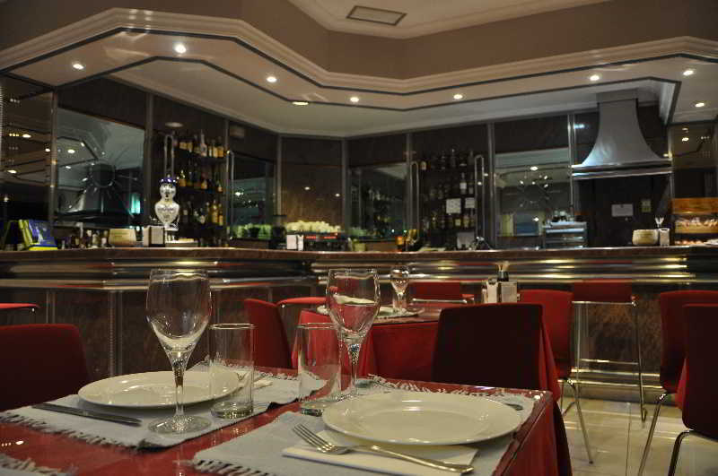 Hotel Crunia I א-קורוניה מראה חיצוני תמונה
